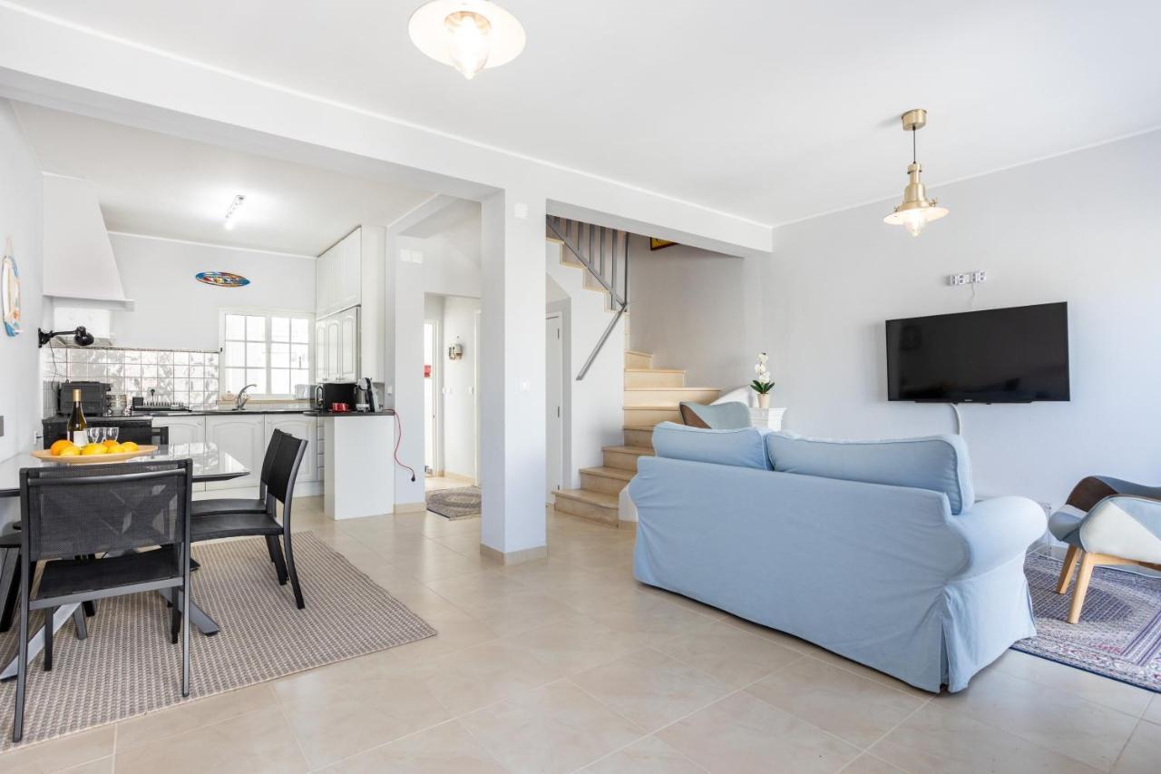 Newly Renovated 2 Bedroom Townhouse - Close To Salema Beach Екстер'єр фото