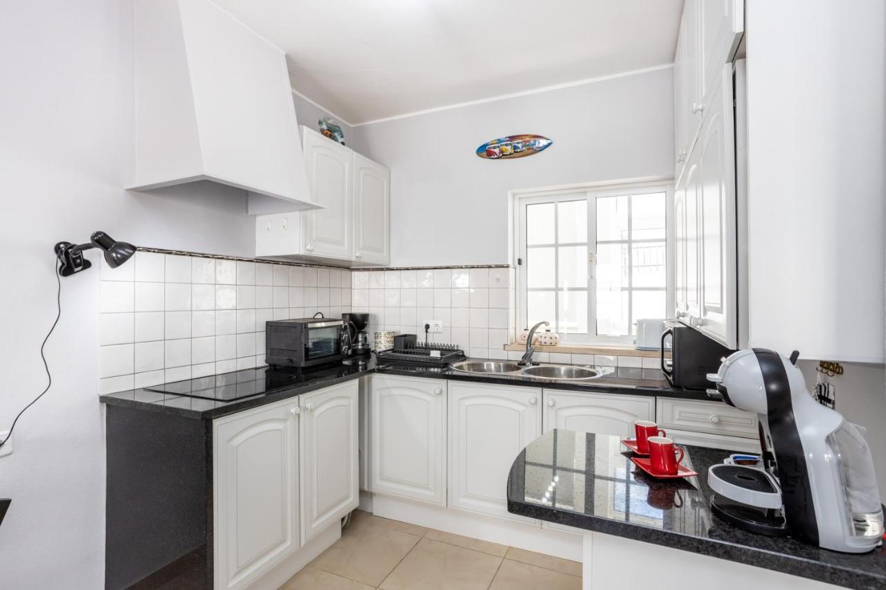 Newly Renovated 2 Bedroom Townhouse - Close To Salema Beach Екстер'єр фото