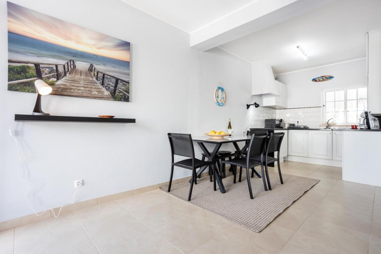 Newly Renovated 2 Bedroom Townhouse - Close To Salema Beach Екстер'єр фото